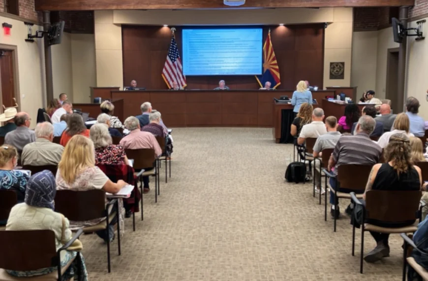 Pinal County Delays La Osa Data Center Vote; Residents Call for Regulations